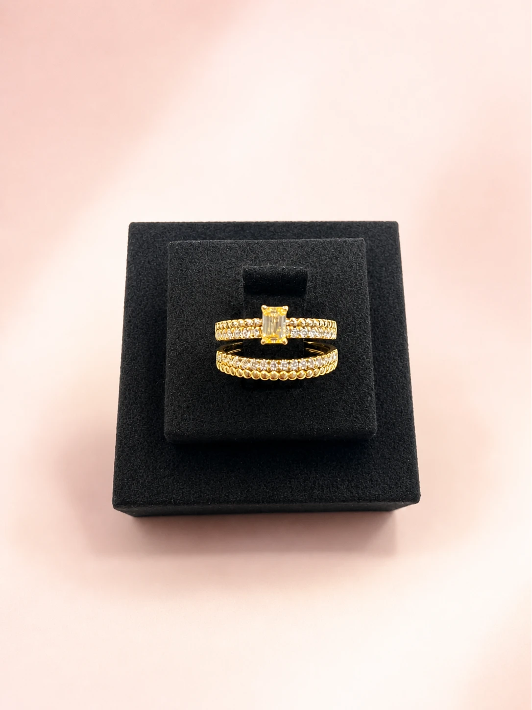 Golden Emerald Bridal Ring Set