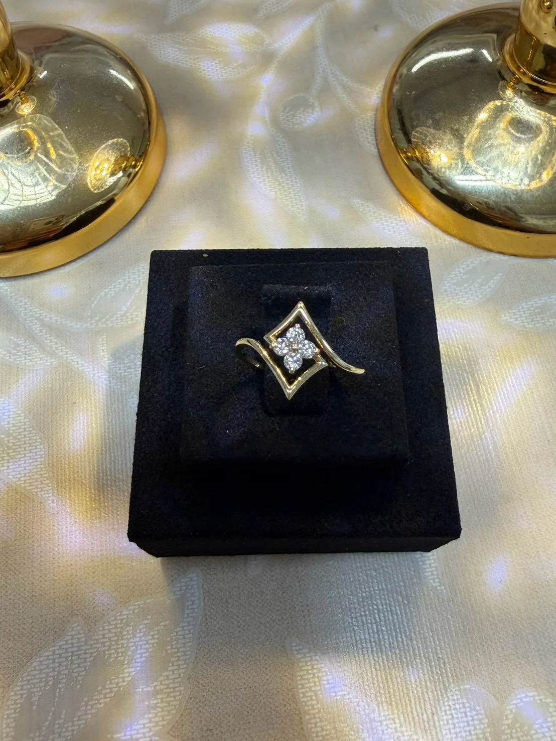 Golden Diamond Fleur Ring, view 2